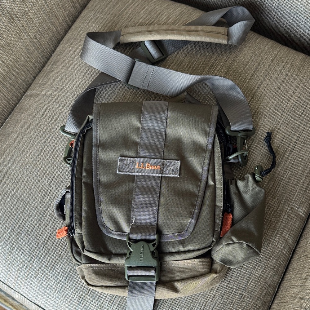 Vintage L.L. Bean Olive and Gray Unisex Messenger Bag